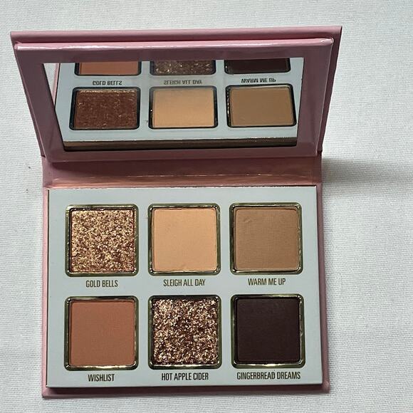 Kylie Jenner Kylie Cosmetics Pressed Powder Eyeshadow Palette Holiday Exclusive - Picture 1 of 5
